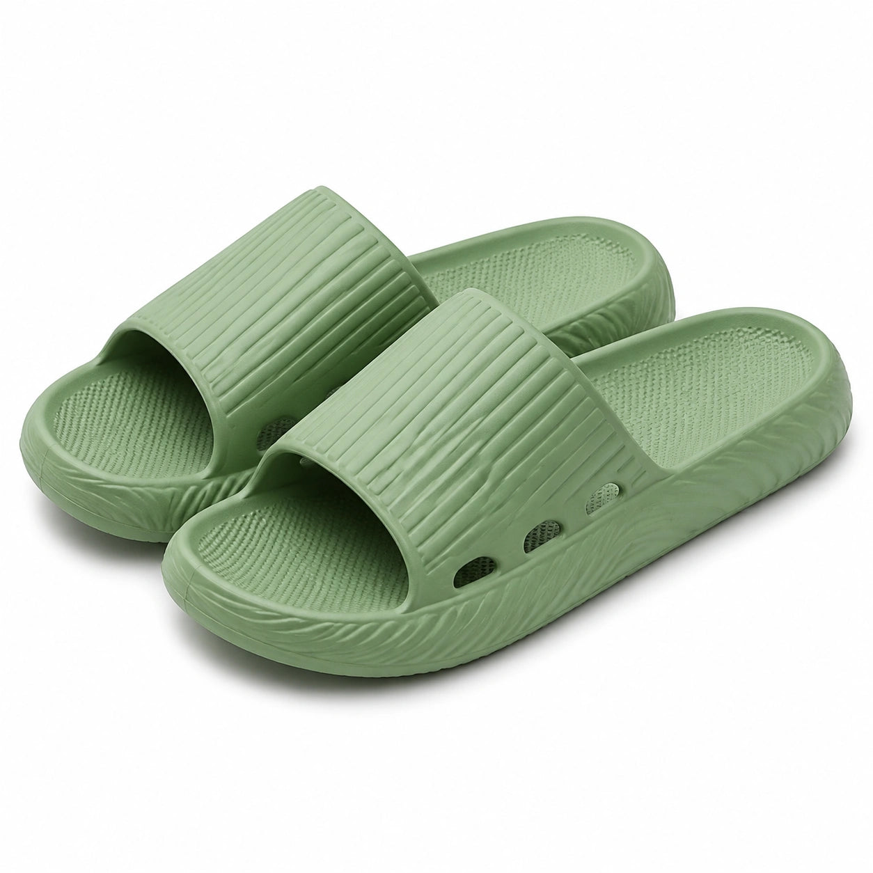 Claquettes 38/39 en matière synthétique vert sauge à semelle texturée