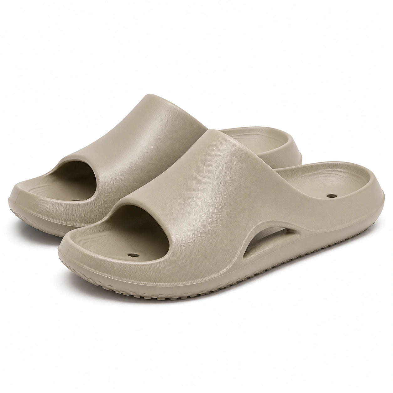 Claquettes 42/43 en mousse synthétique beige à enfiler semelle antidérapante
